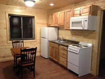 The Lodge At Van Hook New Town Экстерьер фото