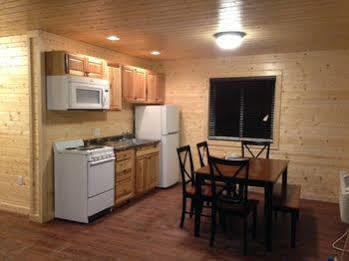 The Lodge At Van Hook New Town Экстерьер фото